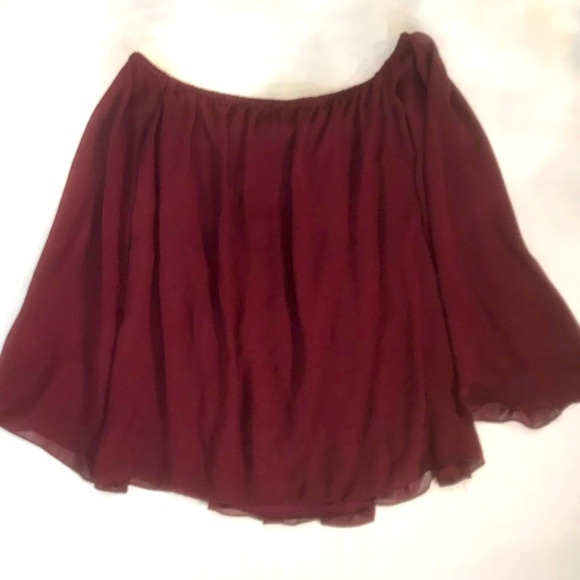 Bailey 44 Deep Maroon Off the Shoulder Top Small NWOT - Picture 3 of 8